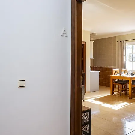 Cubo's Lucys Place 2 Bedrooms *
