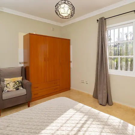 Cubo's Lucys Place 2 Bedrooms Apartment *