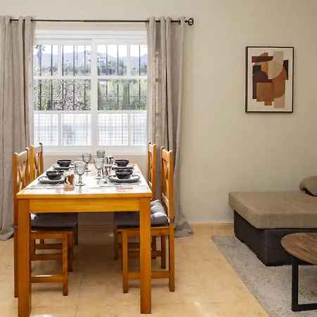 Apartment Cubo's Lucys Place 2 Bedrooms Alhaurin el Grande